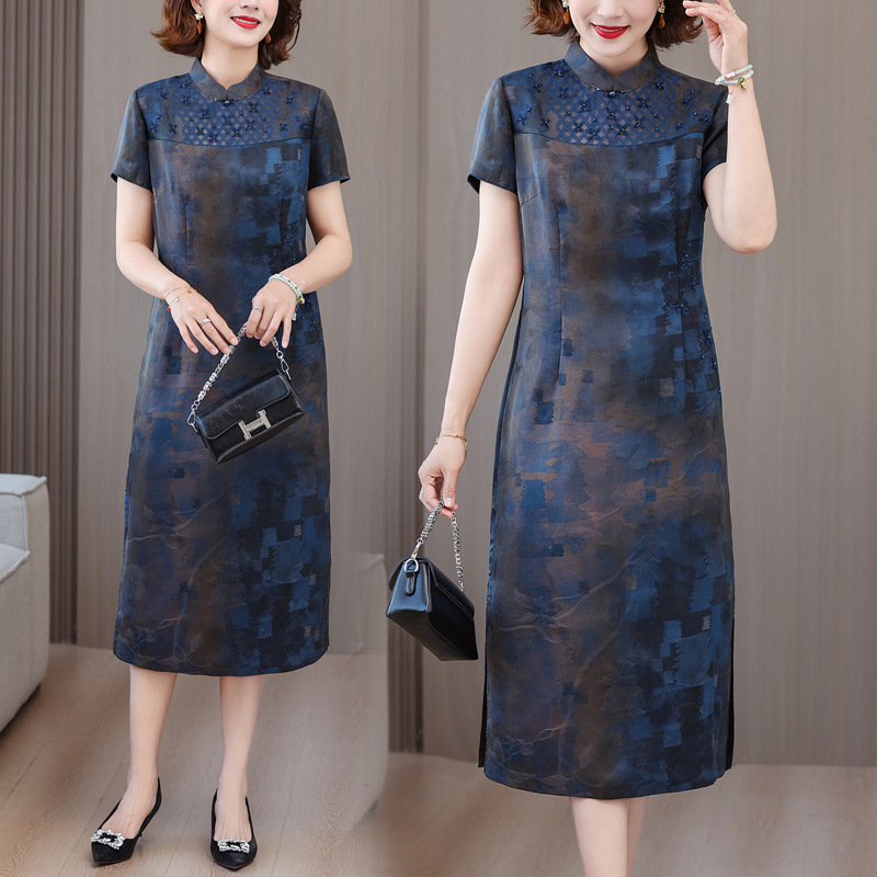 Quality-Guaranteed Breathable Silk Age-Reducing New Style Wedding Dress for Moms, Elegant and Noble Embroidered Qipao Dress Quality-Guaranteed Breathable Silk Age-Reducing New Style Wedding Dress for Moms, Elegant and Noble Embroidered Qipao Dress