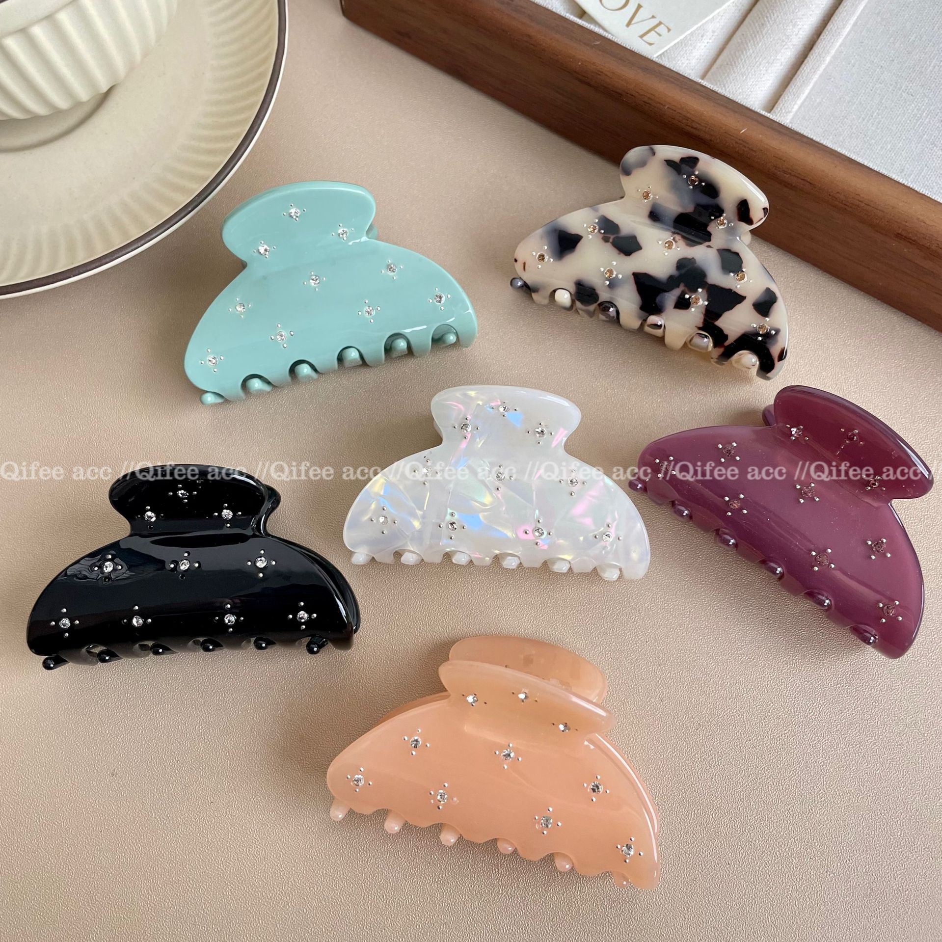 太重工了吧! 彩鑽半圓髮夾仙女奶油綠色黑色夾子bm甜辣風小抓夾