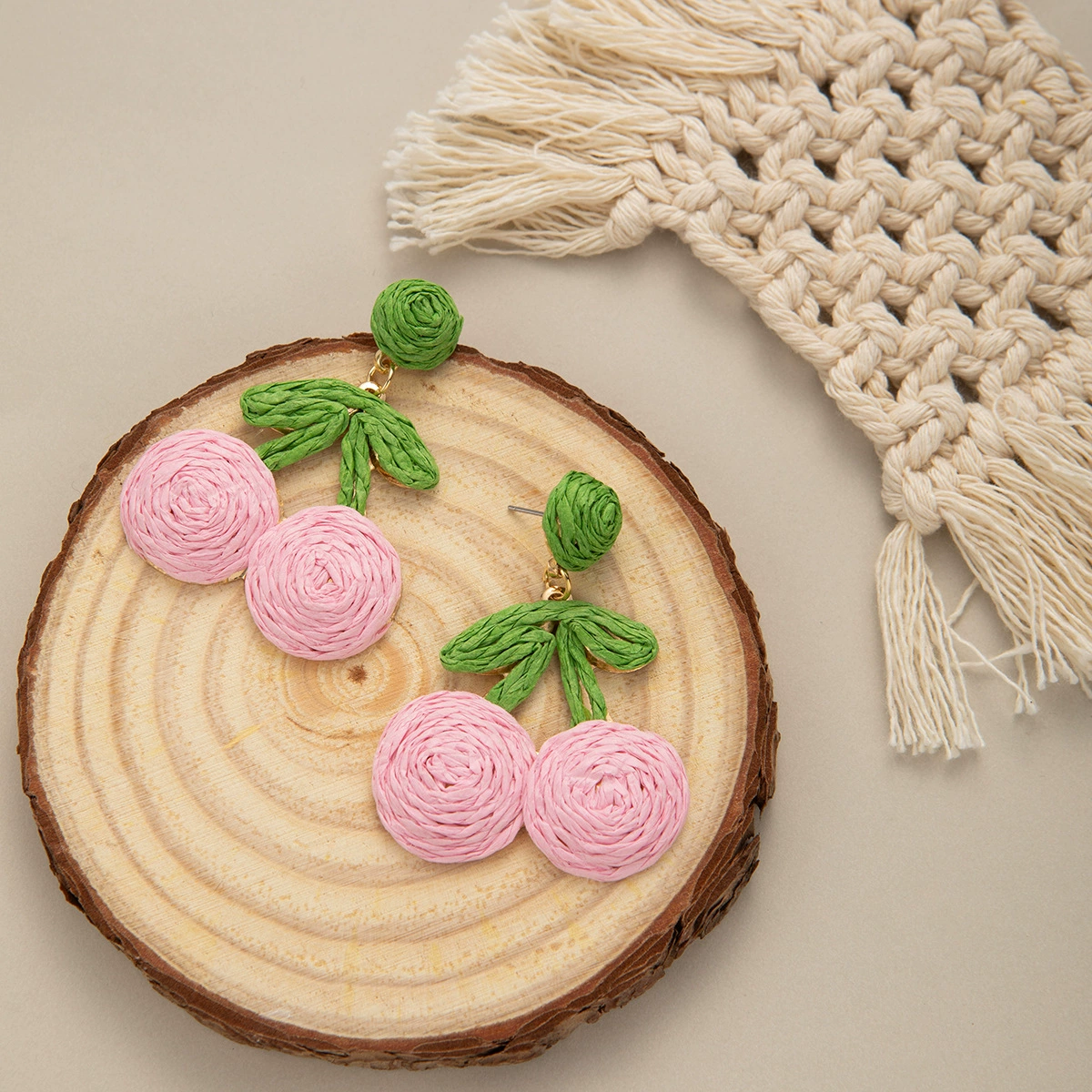 Woven brand cute earrings handmade, boho style, flowered