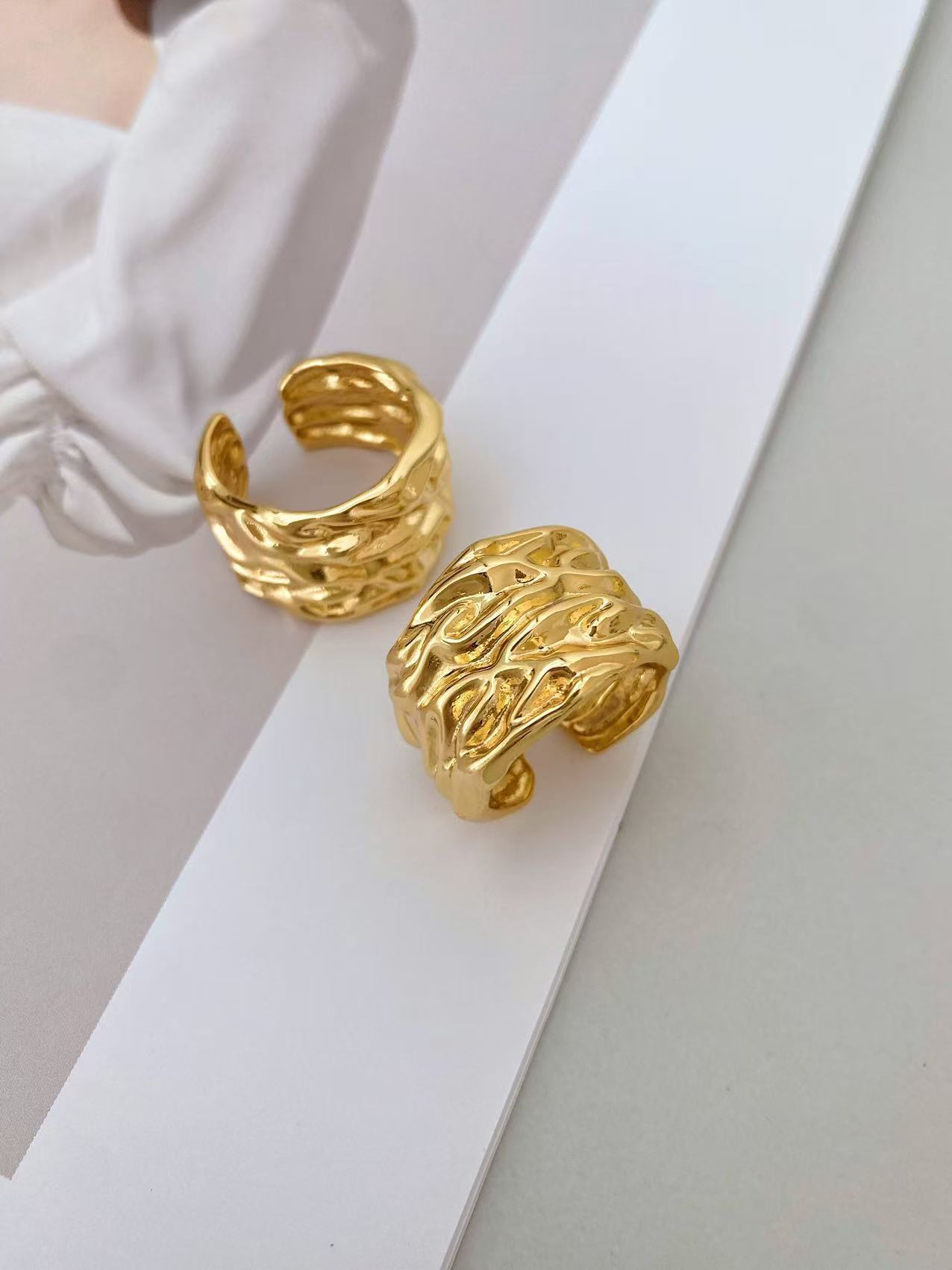 12g Weight Rings, Bangle Classification 1 Piece Quantity Holiday, Daily Occasion Copper Material Geometric Pattern All Seasons Season Women's Gender Mixed Metal, Plating Design Elegant, Classic Style Style Wholesale Jewelry Elegant Classic Style Geometric Copper Mixed Metal Plating Rings Bangle 4