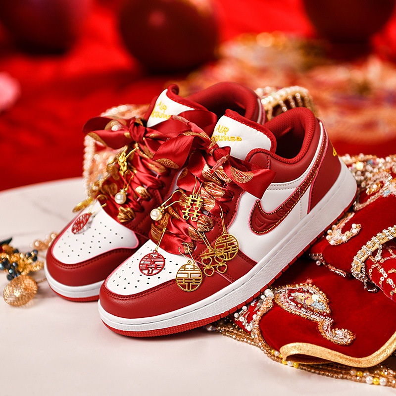 Aj1 Dragon Year Wedding Shoes Red Bridal Shoes New Couple Low-top Board Shoes Air Force One Couple Trendy Casual Shoes Aj1 Dragon Year Wedding Shoes Red Bridal Shoes New Couple Low-top Board Shoes Air Force One Couple Trendy Casual Shoes