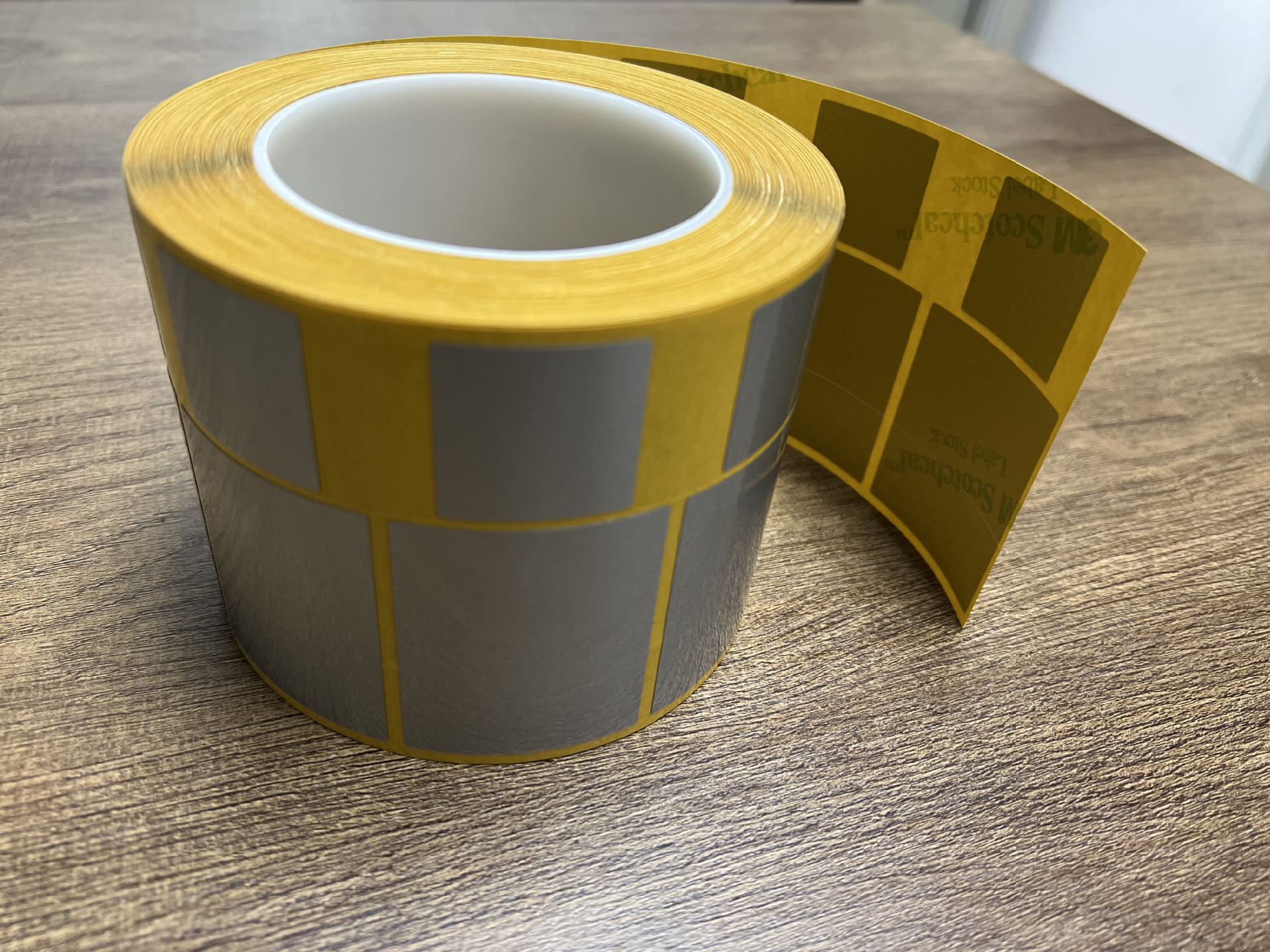 闻喜3M-3698ELaminated labels条码委托印刷FASSON材料供应厂