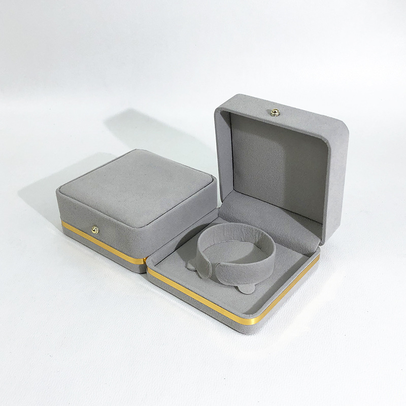灰色手镯盒.jpg