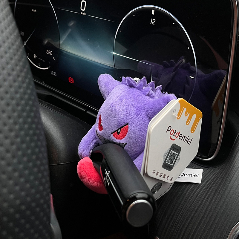 Decoración de automóviles Pokémon Geng Ghost Auto Safety Steering Light Brake Decoration Cartoon Doll New Car Regalo