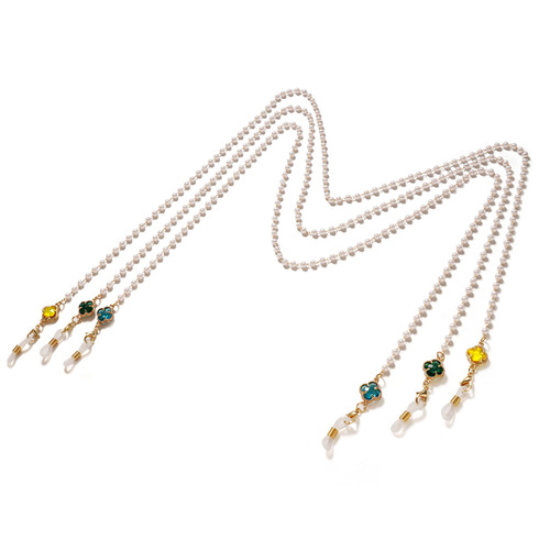 European and American simple glasses chain lanyard hanging chain glasses chain sunglasses hanging chain (pearl + crystal four-leaf flower)