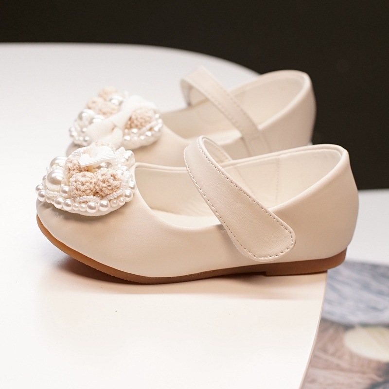Japanese and Korean New Princess shoes Casual Flat Rhinestone dress Pearl Flat Flower Children's shoes girl dress shoes