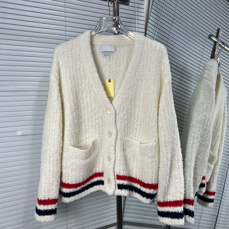 【】Factory Direct Sales of High-Quality New Spring and Autumn Teddy Velvet Striped Long-Sleeve Women's Sweater Cardigan 【】Factory Direct Sales of High-Quality New Spring and Autumn Teddy Velvet Striped Long-Sleeve Women's Sweater Cardigan