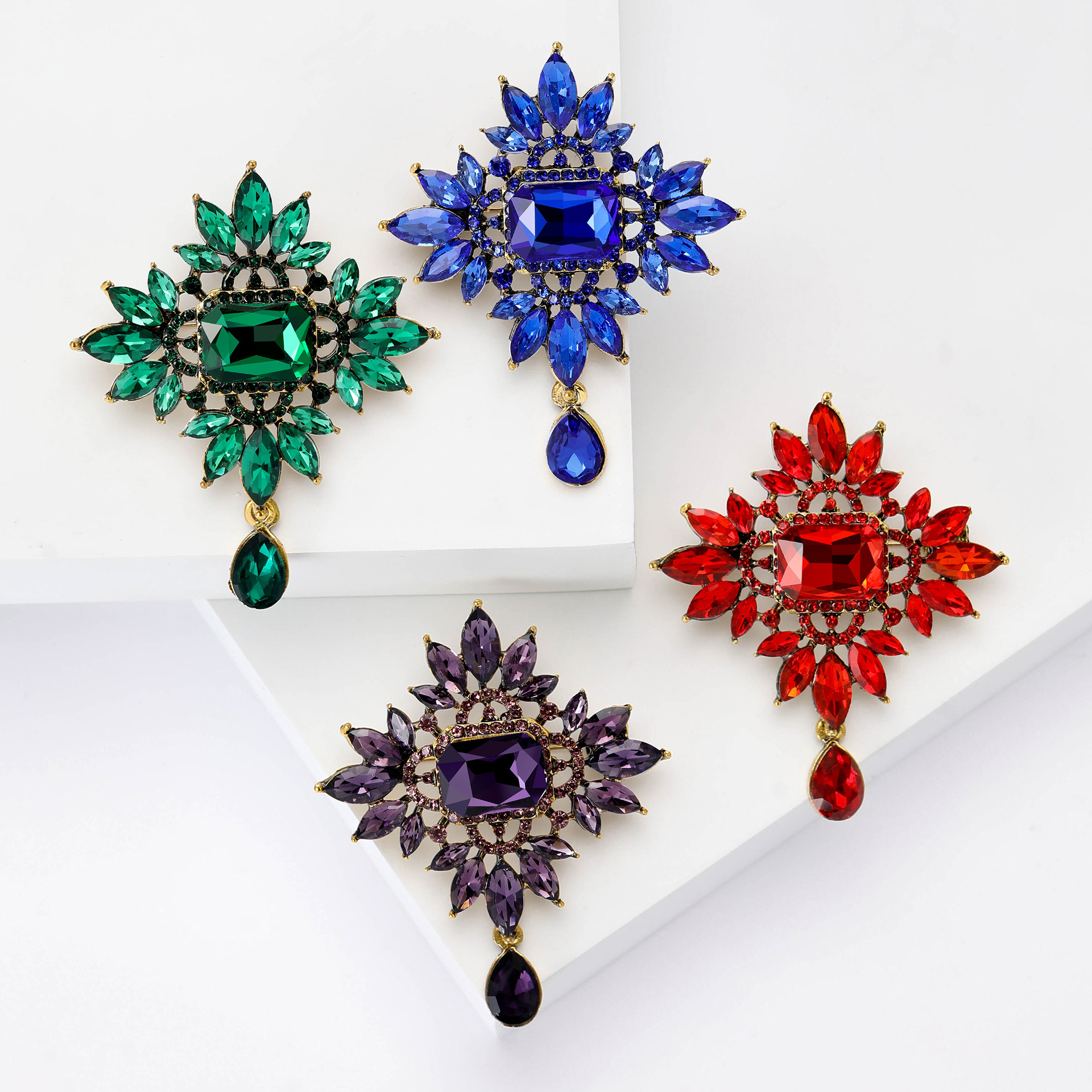 Vintage Brosche Für Damen Mit Perlenkristall Blumen Design Pin_voghion.com