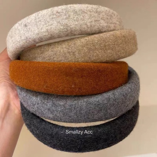 Korean-style autumn/winter wool high-top sponge hairband: Simple, trendy, versatile for outdoor wear, creates a slimmer-looking face—perfect hair accessory.