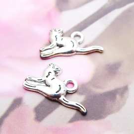 LY1193  10*18mm合金古银猫咪吊坠挂件饰品配件250个/包0.8克