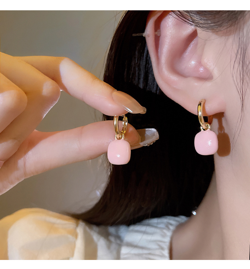 1 Pair Fairy Style Sweet Square Enamel Alloy Drop Earrings display picture 2