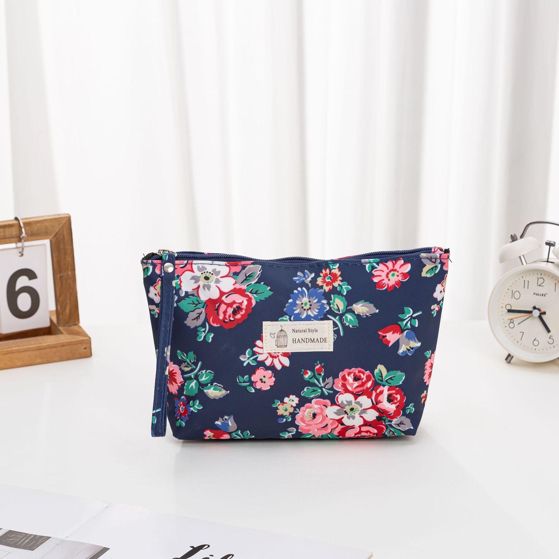 Fábrica directa tela impermeable bolsa de almacenamiento cosmético impreso embrague portátil de las mujeres impermeable bolsa de lavado de viaje