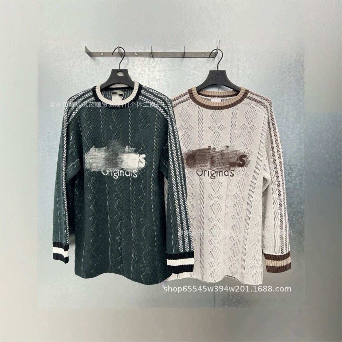 Trendy classic striped new casual knit sweater, unisex, fashionable and versatile logo wool sweater