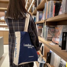 原创字母大容量单肩帆布包学院风文艺男女学生上课通勤手提书包袋