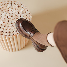 ���Ӣ���L�A�^��ЬŮ2024�¿��һ�_����ץ��Ƥ�͹Ŵָ�СƤЬ