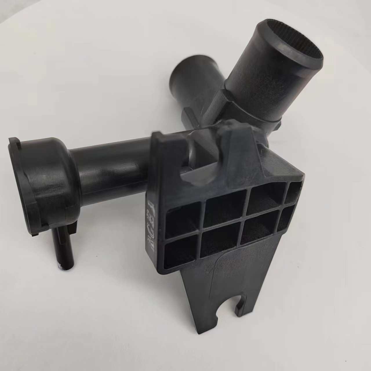 Suitable for Hyundai Kia water tank connector 25329-3x600 radiator coolant filling neck water tank connector