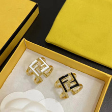 新款经典双F字母黑白戒指中古ins风时尚开口指环F字轻奢手饰潮流