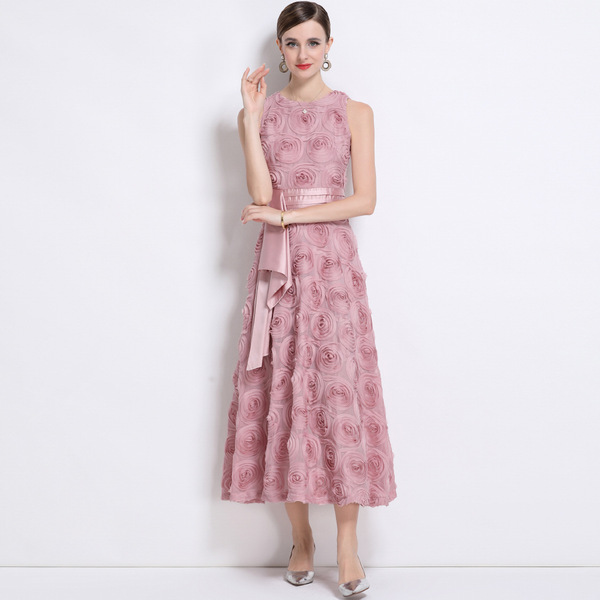Retro design three dimensional solid color dress with a round collar…