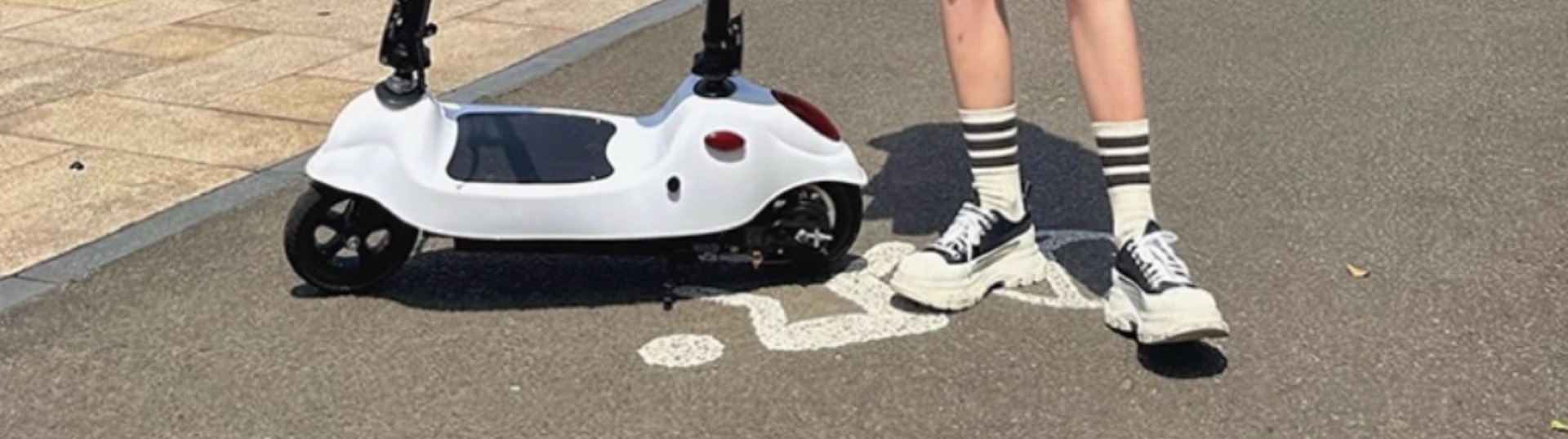 Suitable for electric scooters, adult commuting vehicles, mini electric cars, foldable small dolphin scooters for girls
