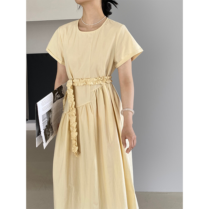 Jiangzuo Korean-Style Round-Neck Design Dress with Ruffled Belt, Elegant and Slimming Long Dress for Women 0181
