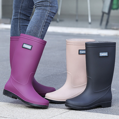 Cross-border trending women's rain boots with fashionable mid-calf design, anti-slip, wear-resistant, protective, waterproof, dropshipping one piece