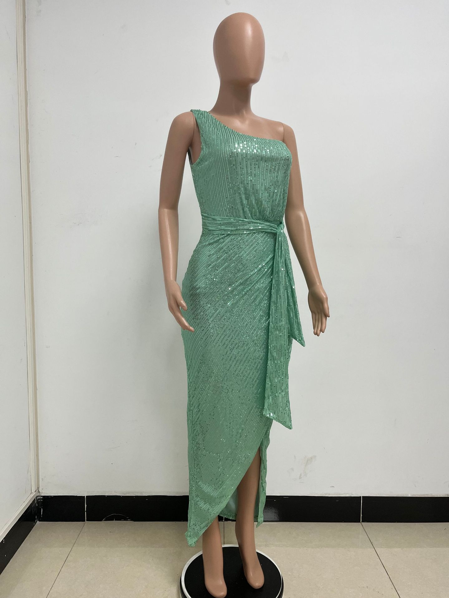 357g Weight Maxi Long Dress Dress Length Type Sleeveless Sleeve Length Sheath Dress Dresses Type Spandex, Polyester Fabric Type High Waist Waist Line Holiday, Daily Occasion Oblique collar Neckline Slim Fit Type Solid Color Pattern Summer Season Women's Gender Elegant, Sexy Style Wholesale Women's Elegant Sexy Solid Color Holiday Daily Oblique Collar Sleeveless Sheath Dress 106