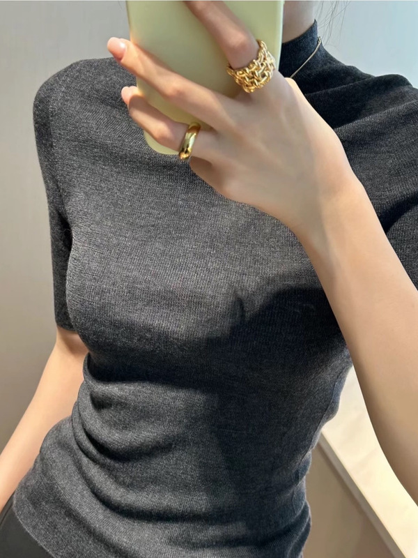 25秋冬新款羊毛女五分袖半高打底衫针织衫轻奢简约修身纯色高级感|undefined