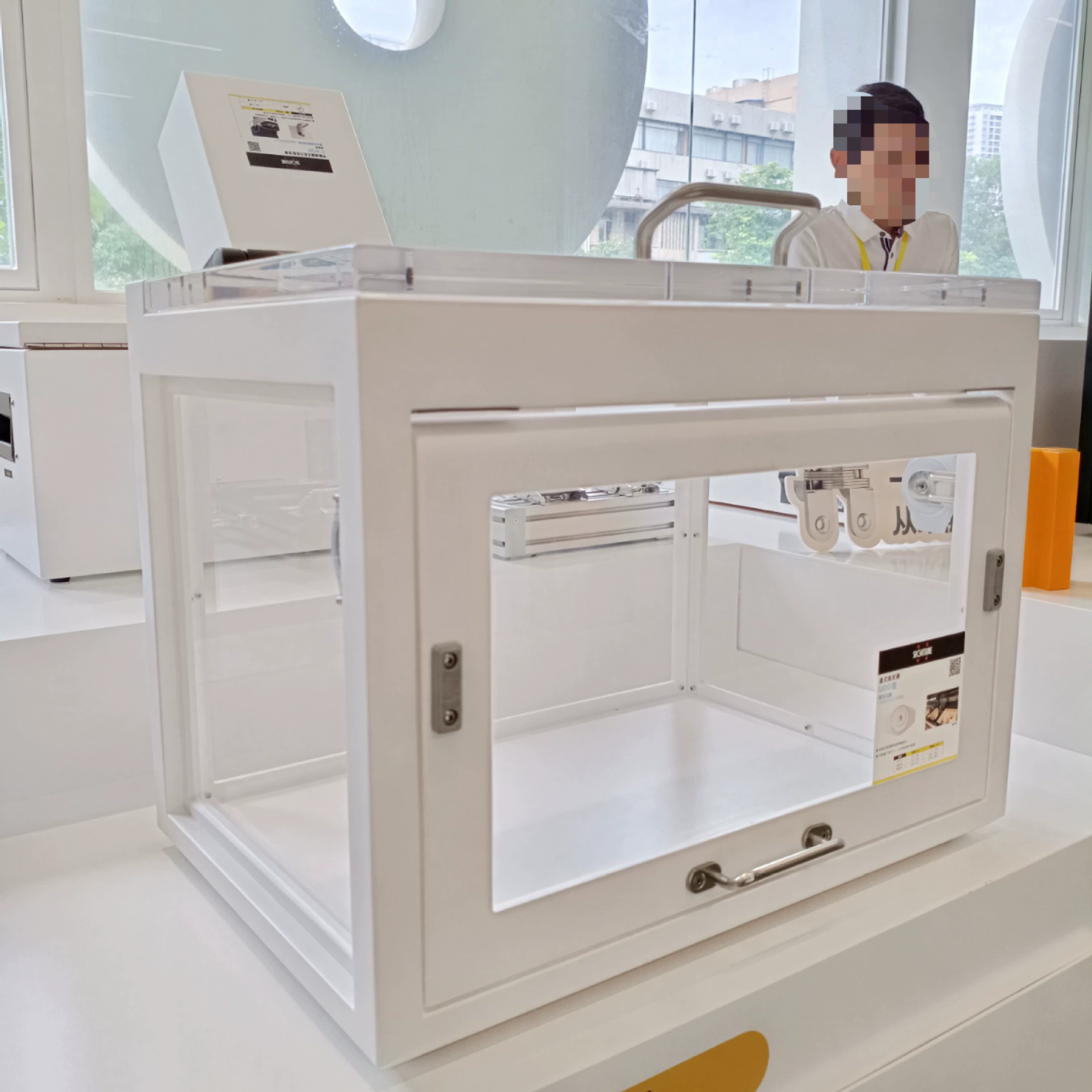 Модель выставки аксессуаров для оборудования, обработка на ЧПУ, материал ABS, соединение акрилового прозрачного материала, текстура цепочки