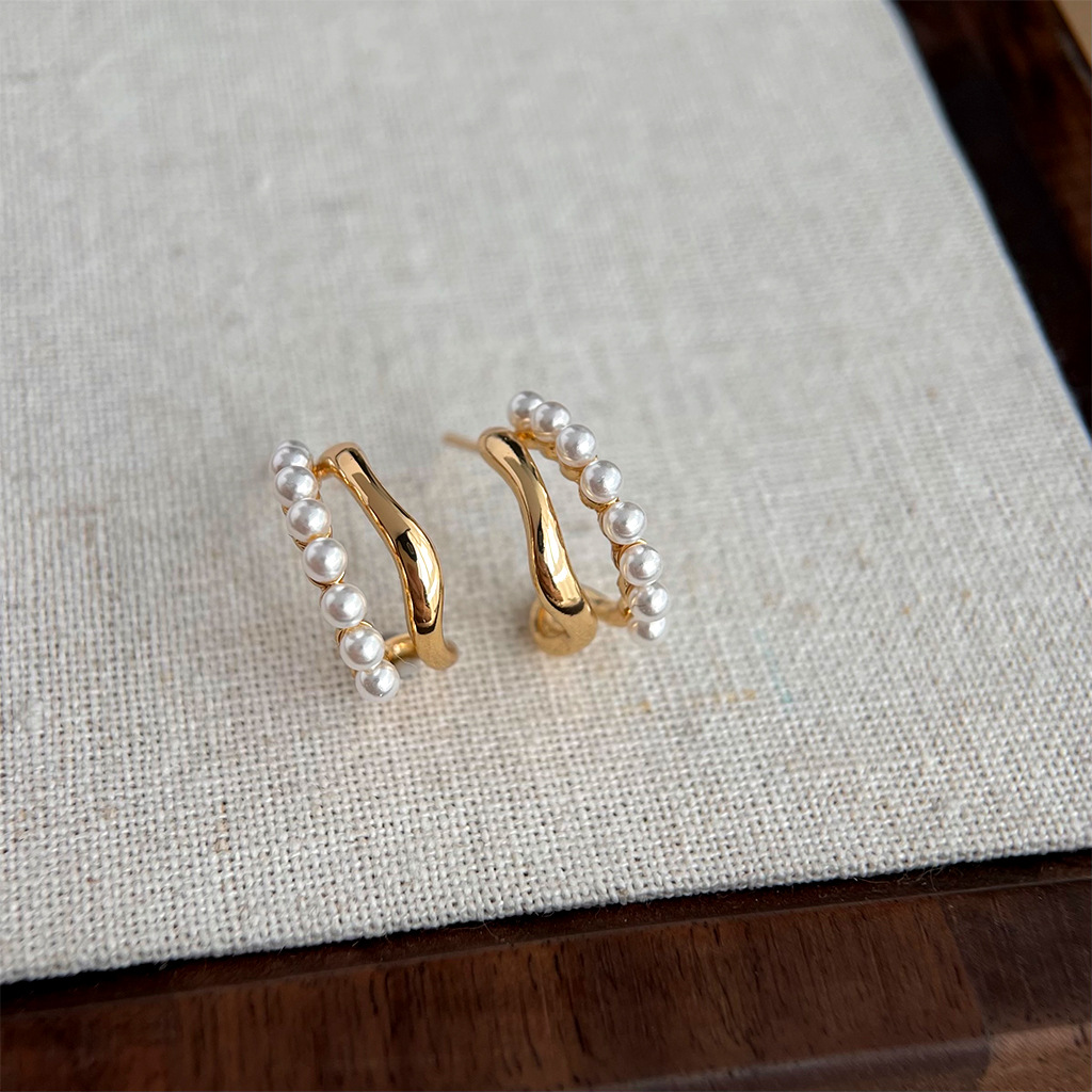 耳语_0000s_0035_组 60.jpg