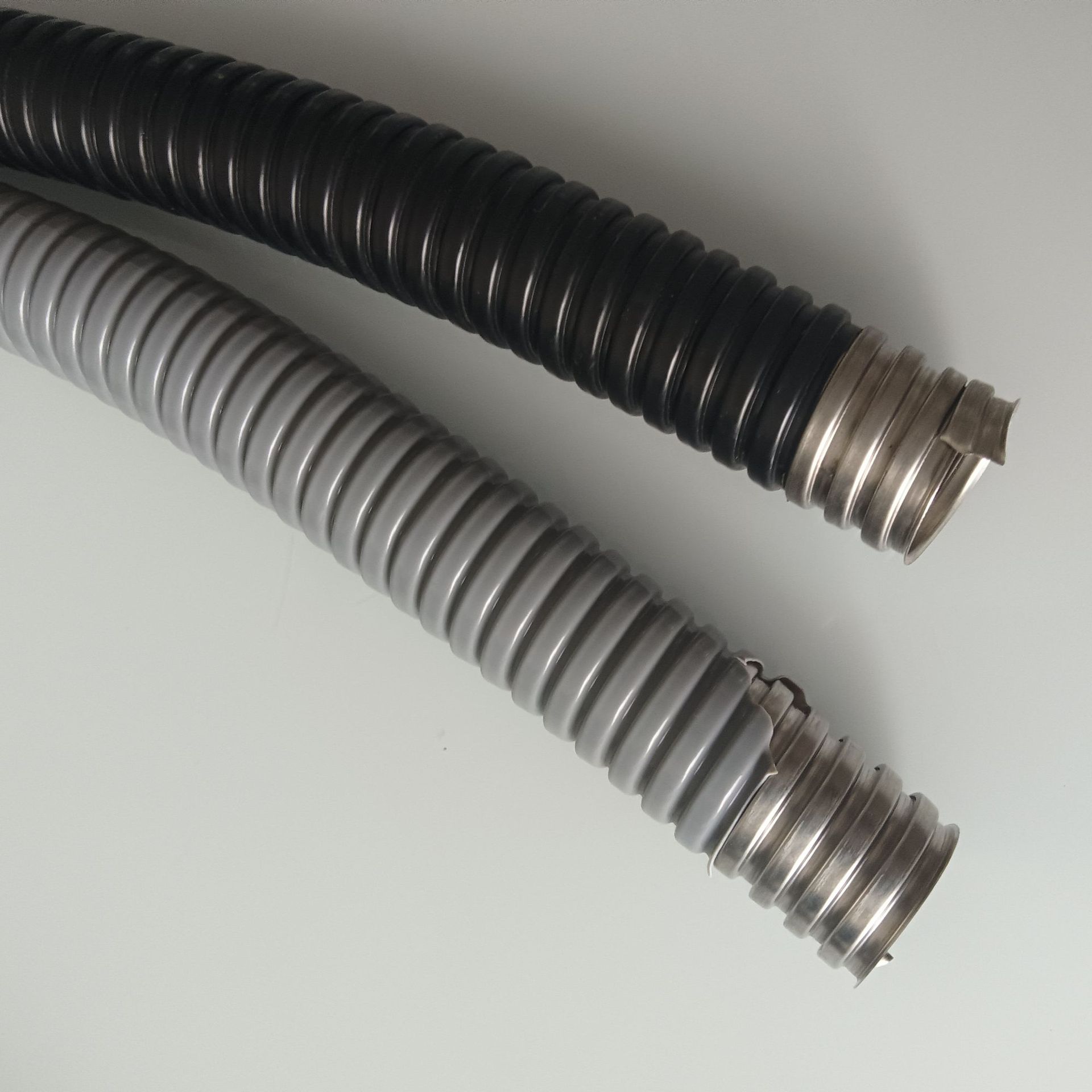 内径20mm不锈钢包塑软管 黑色灰色PVC披覆304金属波纹管现货