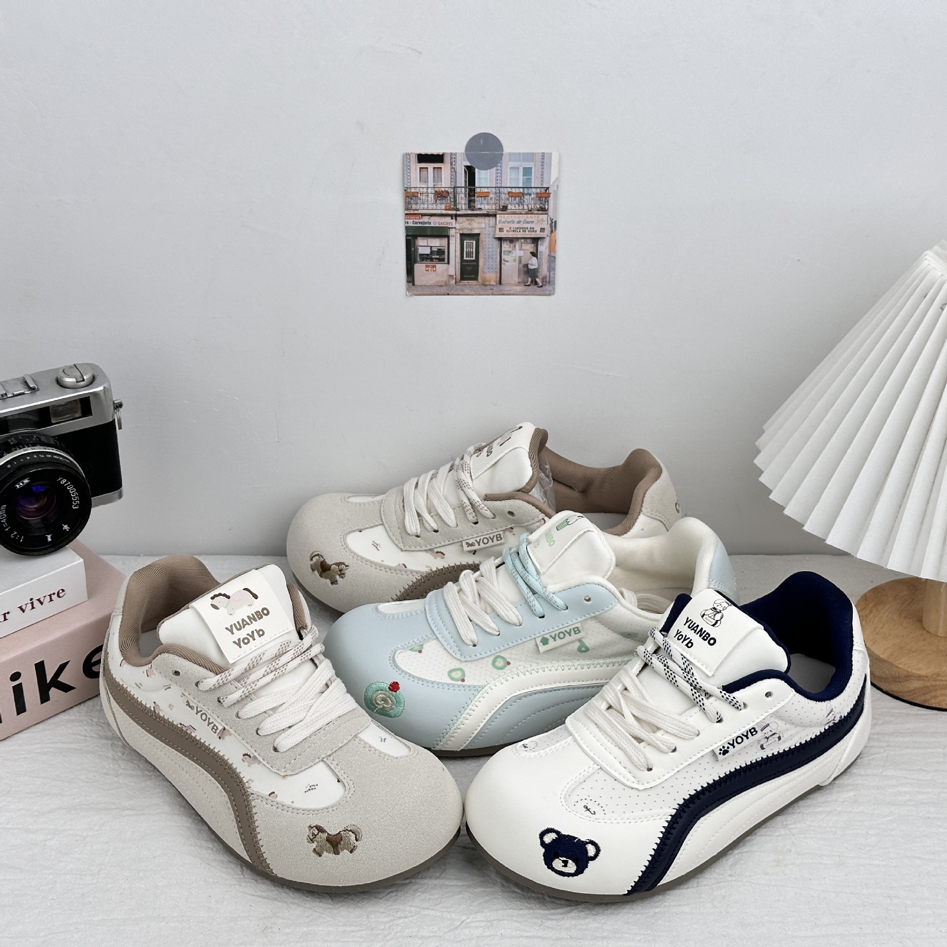 YUANBO multicolor zapatos de entrenamiento de mujeres 2025 primavera nueva variedad de zapatos deportivos casuales de cabeza redonda cordones zapatos Gump