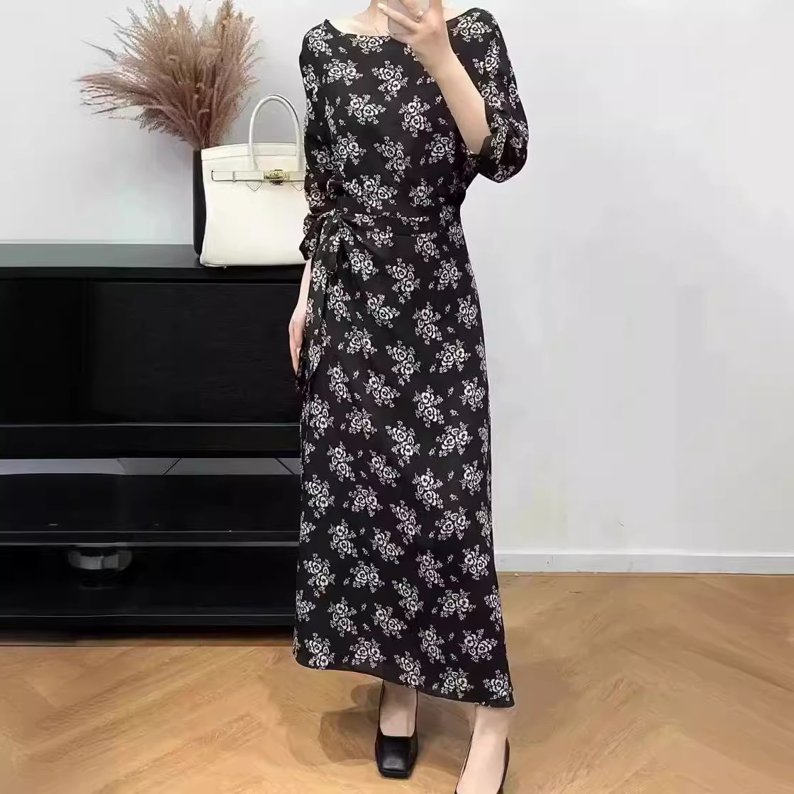 Small design retro silk dress