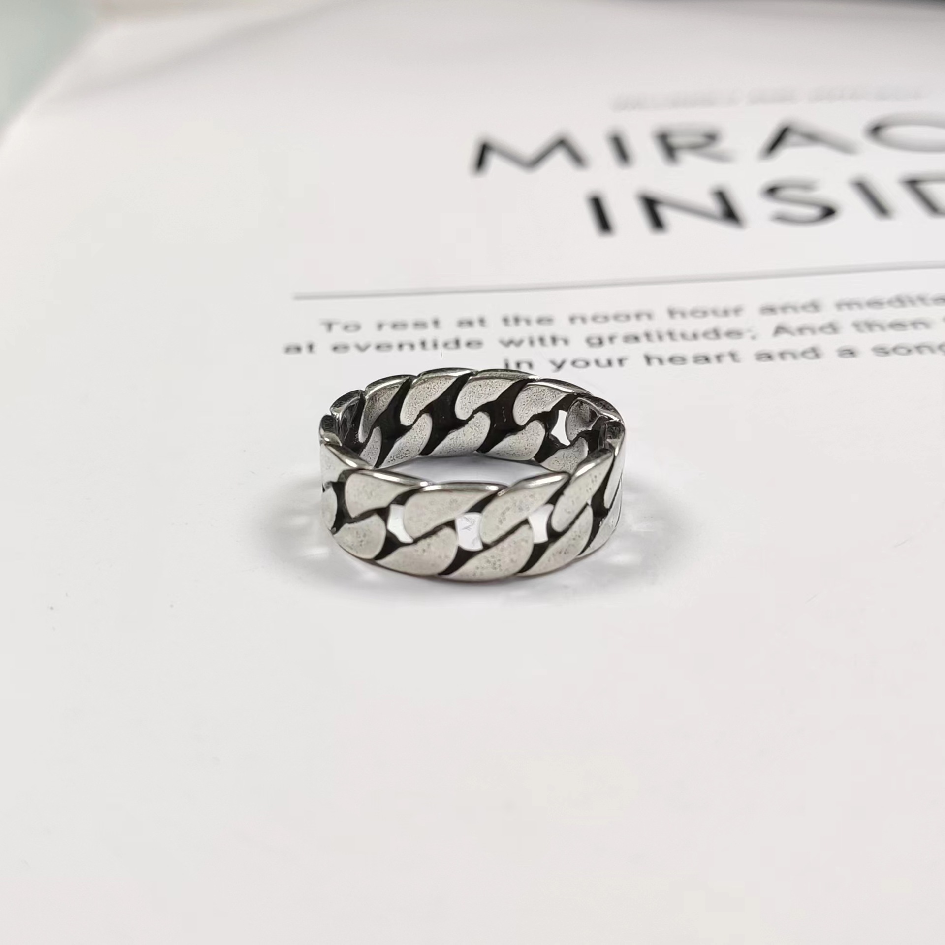 Fashionable woven small design retro ring for men and women