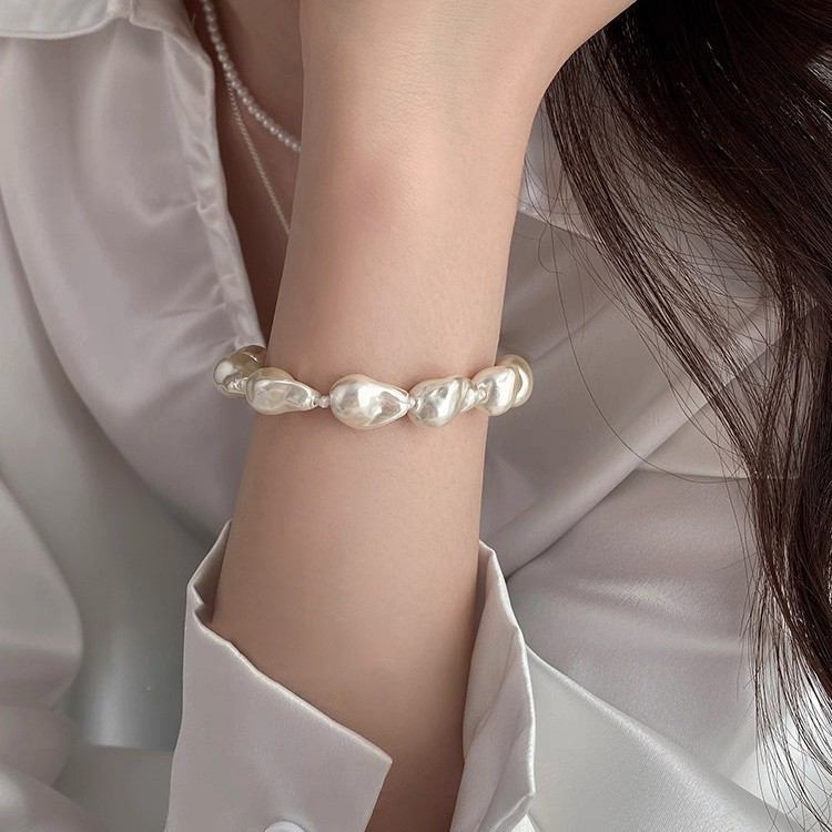 Shijia Baroque Pearl Bracelet For Women, Niche Light Luxury Fashion Anti-Lost Chain With Magnetic Clasp,_voghion.com