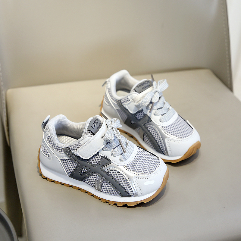 Zapatos deportivos para niños 2025 otoño nuevo tipo de zapatos de corrida transpirables para niñas, zapatos casuales de suela suave para bebés masculinos, moda