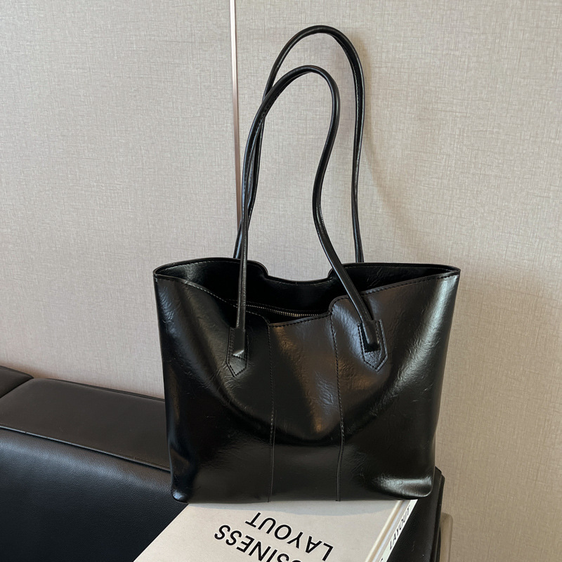 Bolso de trabajo de alto nivel, invierno 2024 nuevo estilo versátil bolso de hombro bajo la axila, bolso popular de este año