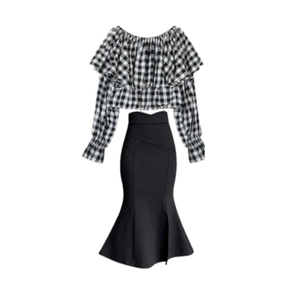 A complete set of plaid [two-piece set]