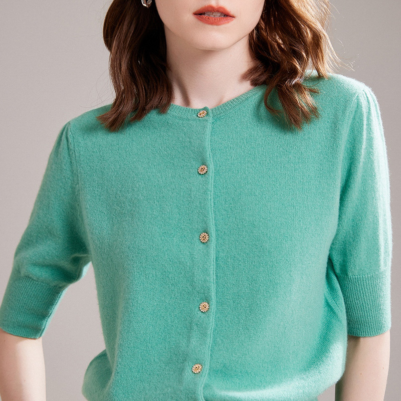 Autumn solid color cardigan with a round collar