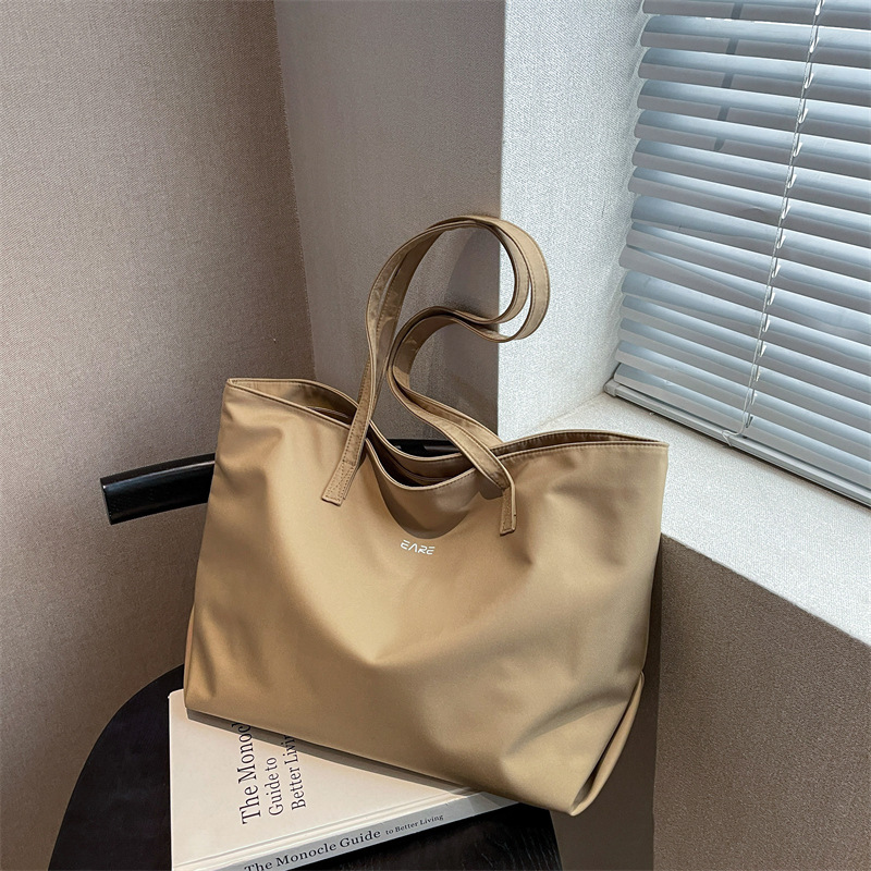 Large Capacity Solid Color Simple Water-repellent Nylon Cloth Bag Tote Bag 2022 New Letter Printed Shoulder Bag