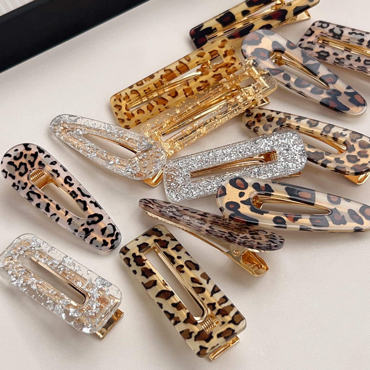 European and American Girl's Simple Leopard Color Acrylic Drop Clip Square Side Clip Retro High-end Style Bangs Hair Accessories for Women