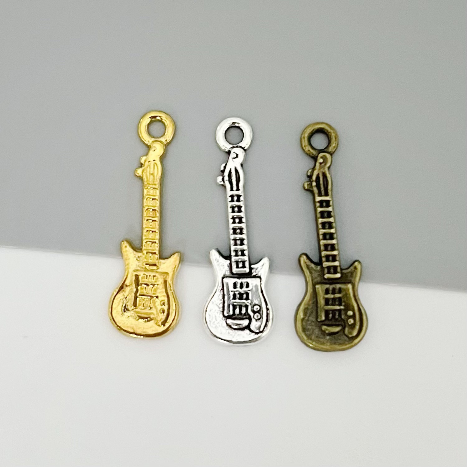 DIY Alloy Jewelry Accessories Guitar Note Pendant Retro Personalized Necklace Keychain Small Pendant