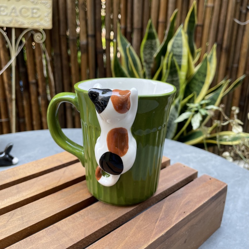 Echa un vistazo a la taza de cerámica para gatos, alto valor facial, textura encantadora, taza de café tridimensional para gatos.