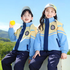 夏のスポーツのファッションのスーツの新型の小中学生の制服の幼稚園の服の夏服のクラスの服の団体の演技の服
