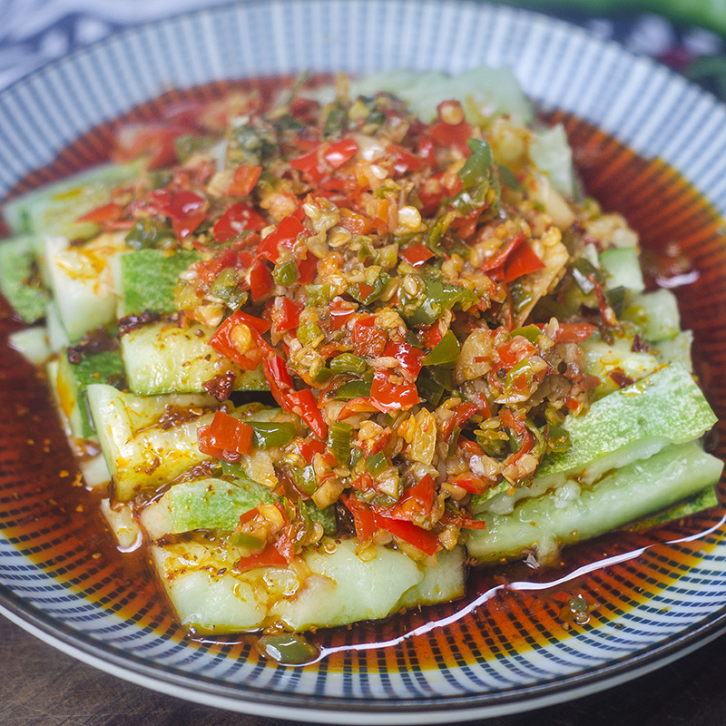 四川名物ニンニクチリソース、スパイシービビンバ、麺、激辛手作りカラーピーマンソース、ダブルペッパーソース|undefined