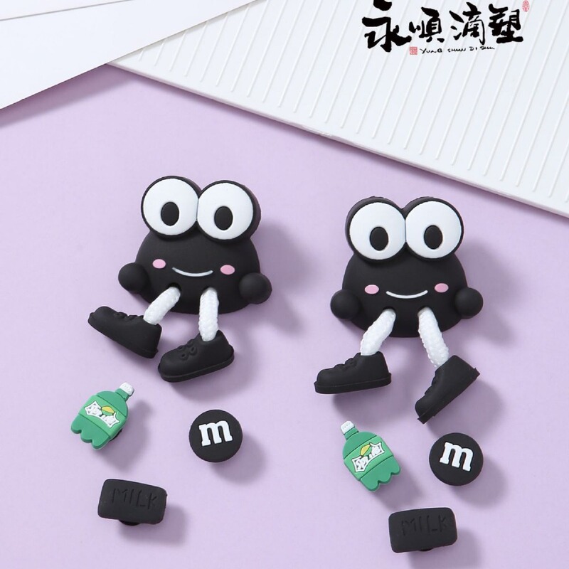 2024 New Happy Frog Series DIY Removable Hole Shoes Cartoon Shoes Flower Slippers Accessories Ins Style Shoe Buckles