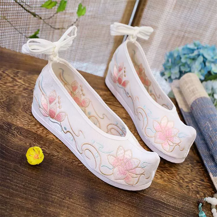 Водяной дождь Лотос 2023 Новые подходящие антикварные туфли ханьфу вышитые туфли внутренняя высота арочные туфли