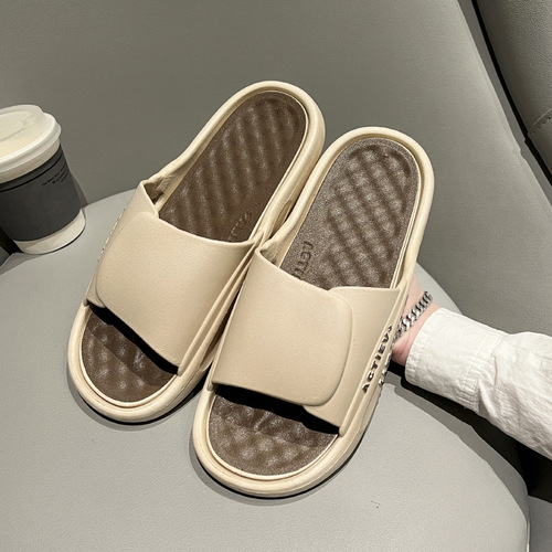 Summer fashionable men's slippers, women's slippers that feel like stepping on shit, home couples outdoor wear indoor slippers, non-slip soft bottom slippers wholesale