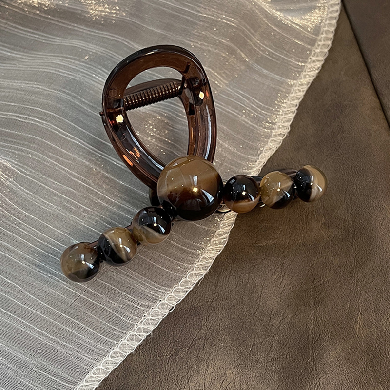 Carpeta de agarre de palabra redonda de color café, clip de tiburón de pelo de disco de alta gama retro, personalidad simple y de moda, nueva horquilla, accesorios para el cabello