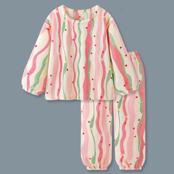 Transfronteriza mayorista otoño invierno pijama franela espesa mujer dulce dibujos animados casuales mangas largas chaqueta explosiva ropa para el hogar