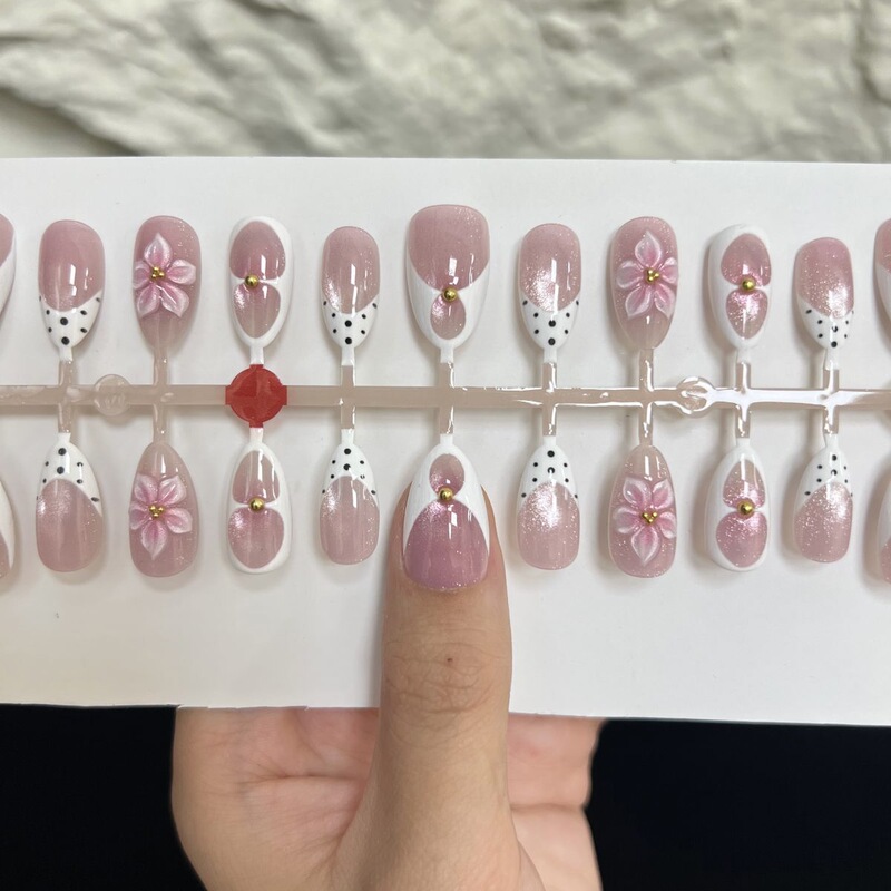 Y184 cross-border best-selling wearable fake nails, European and American ins style, versatile design, easy to use, non-damaging to nails, reusable Y184 cross-border best-selling wearable fake nails, European and American ins style, versatile design, easy to use, non-damaging to nails, reusable